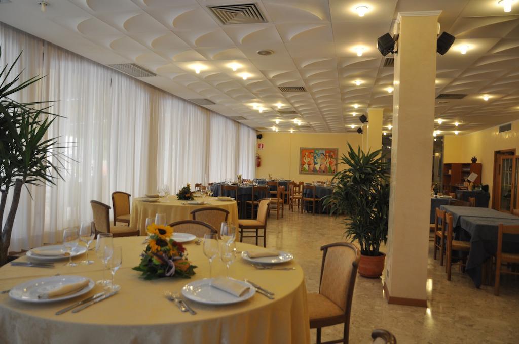 Hotel Terme Di San Vittore Genga  Eksteriør bilde