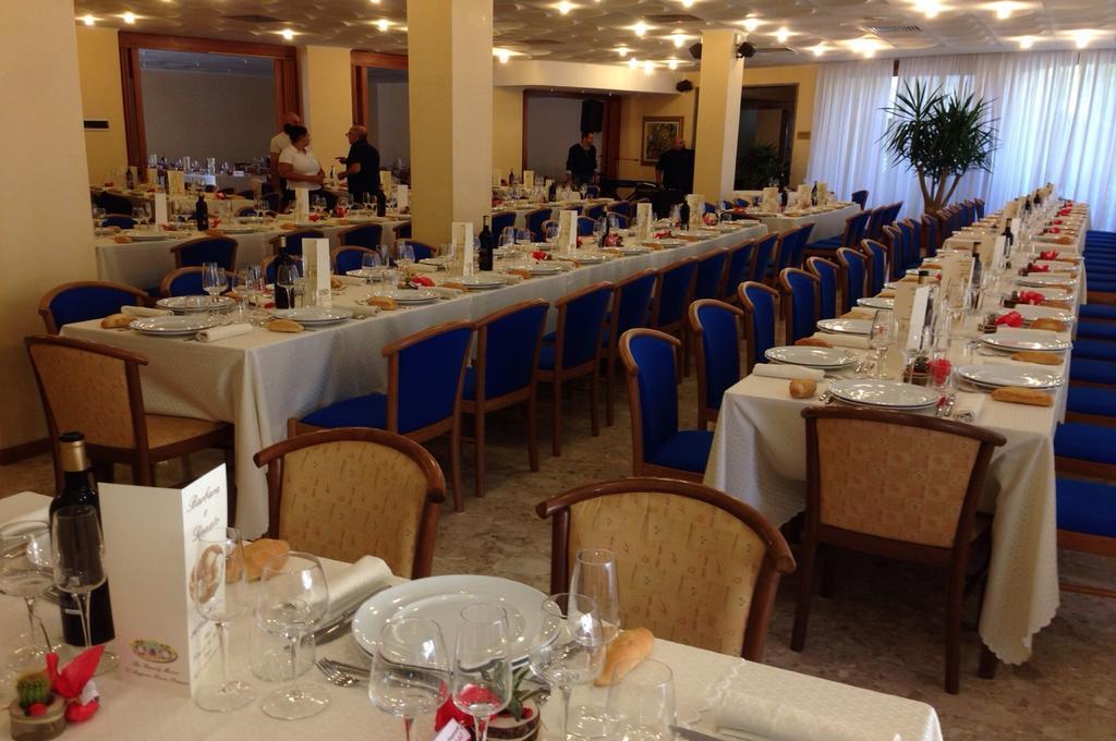 Hotel Terme Di San Vittore Genga  Eksteriør bilde